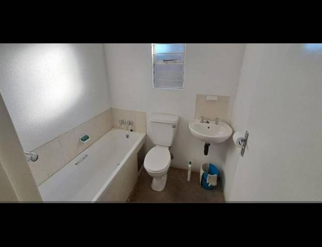 3 BEDROOM HOUSE FOR SALE IN SALFIN